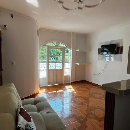 Apartamento Hermoso Y Amplio Muy Bien Ubicado En La Castellana